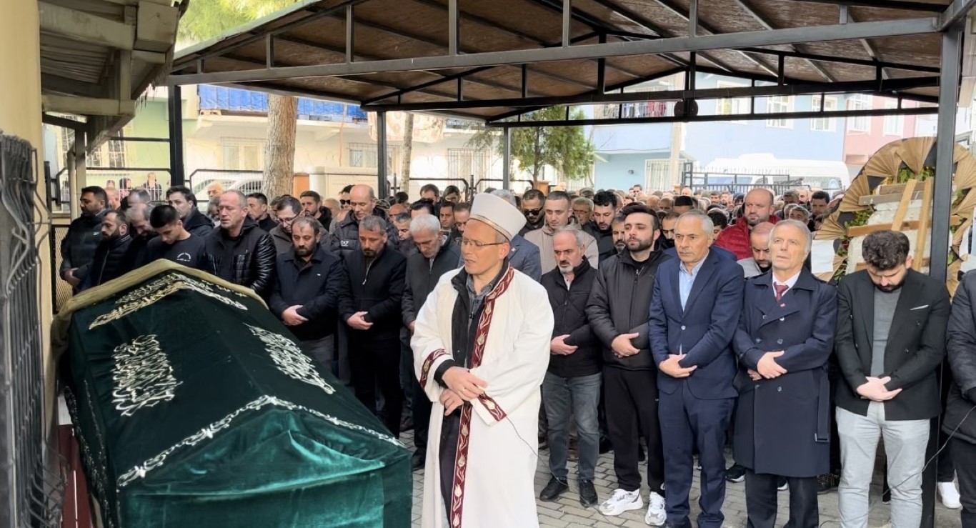 Sosyal medya fenomeninin estetik için gittiği hastaneden sağ çıkamadı