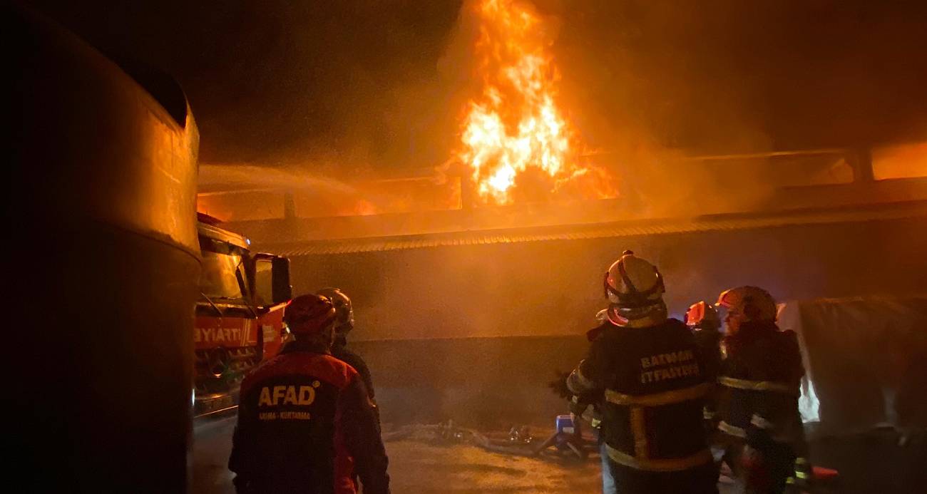 Batman’da mobilya fabrikasında yangın