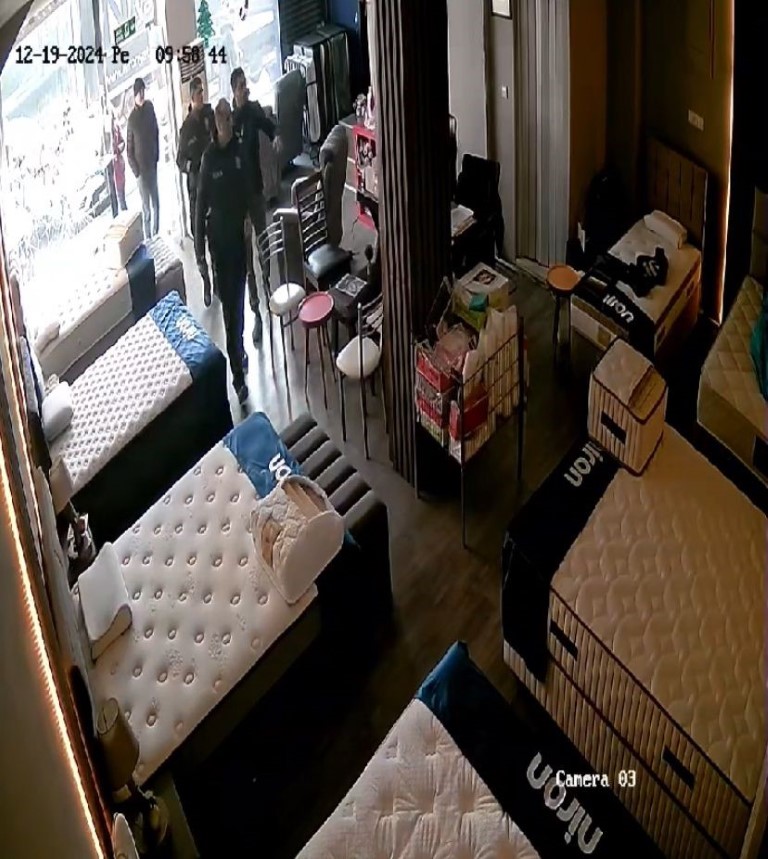 qiynoqlar va yalangoch ayollarni qatl qilish Ginekologda yashirin kamera porno