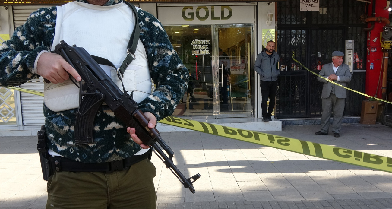 Adana’da kalaşnikoflu kuyumcu soygunu