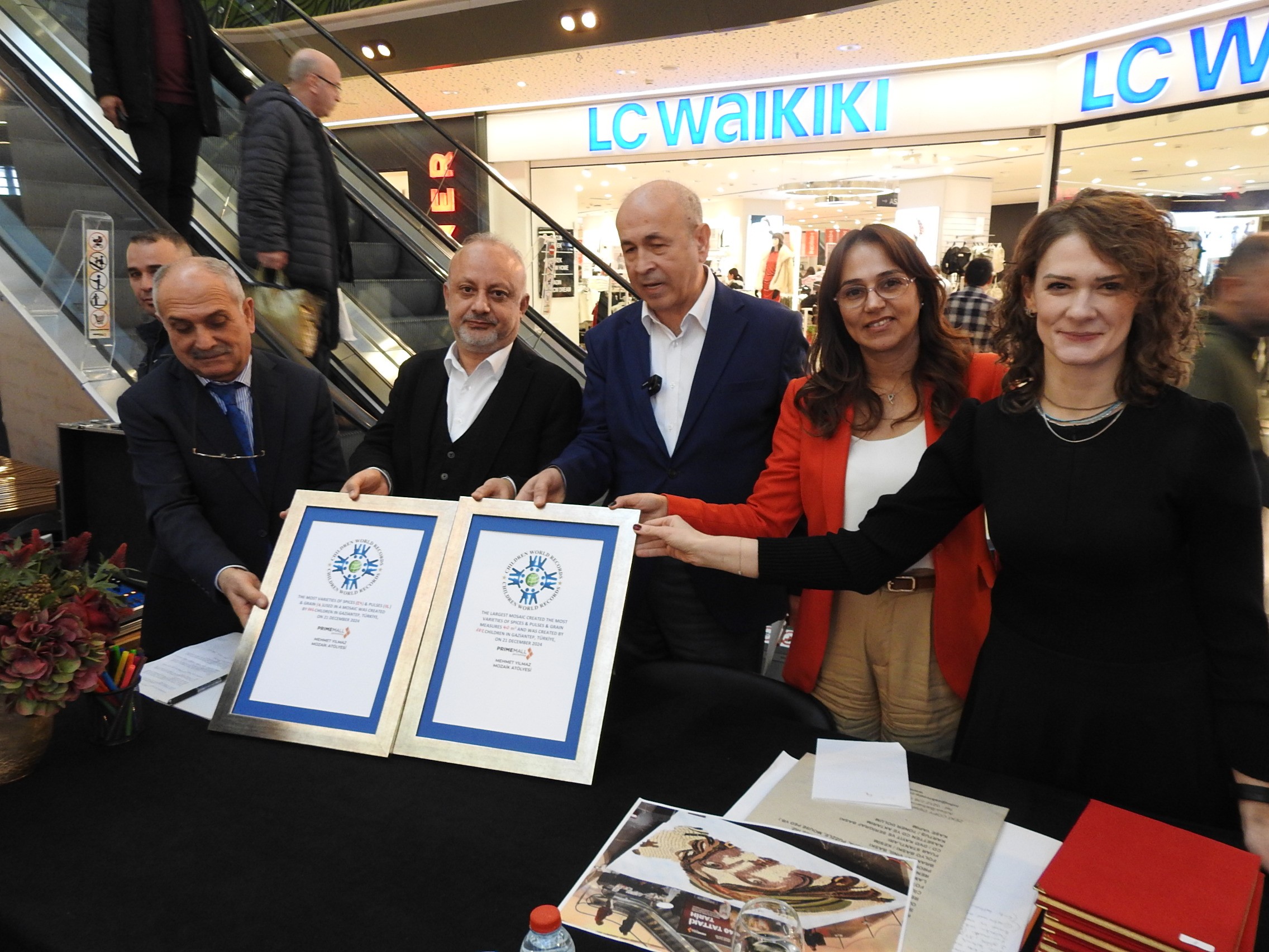 Gaziantep’te Çingene Kızı yeniden hayat buldu: 2 dünya rekoru birden kırıldı