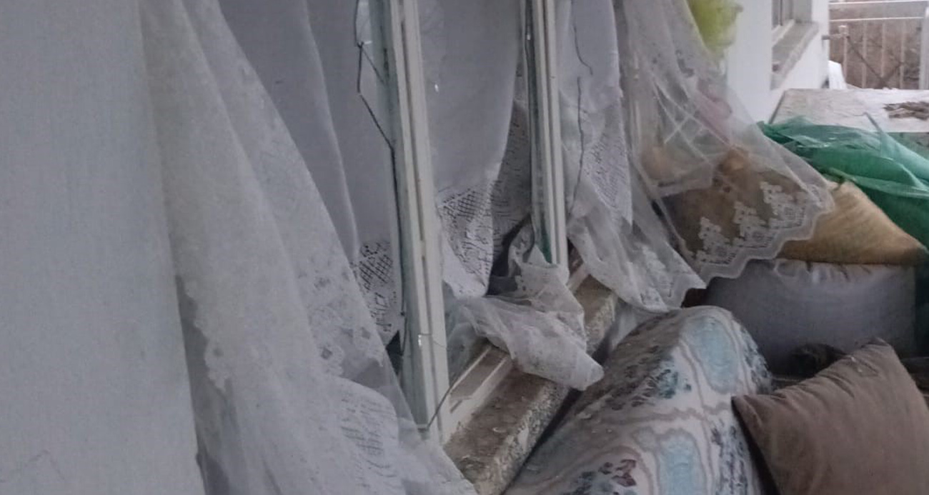 Burdur’da eve yıldırım düştü, ortalık savaş alanına döndü