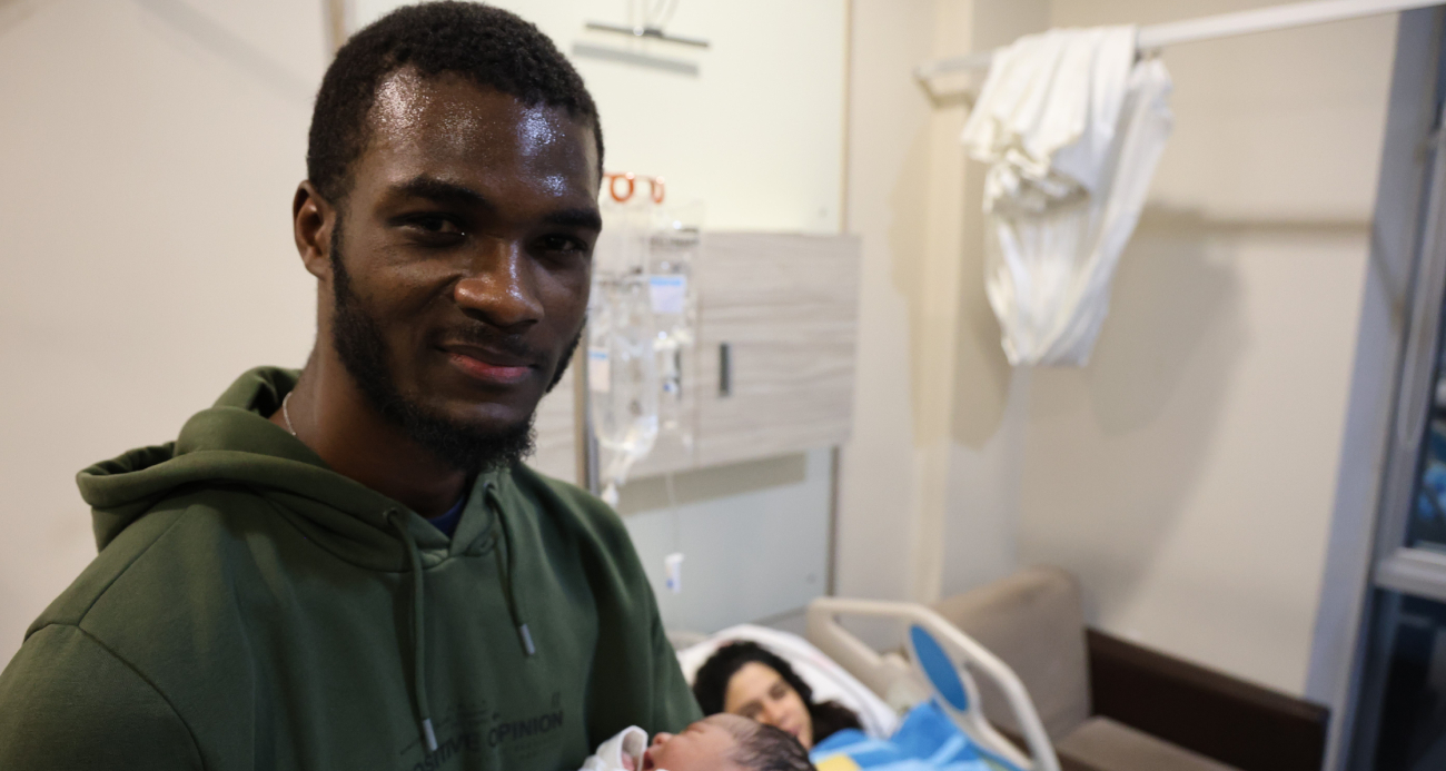 Haitili genç yeni yılın ilk saatlerinde Sivas’ta baba oldu