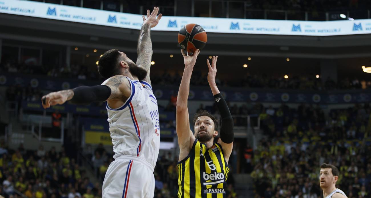 Euroleague’de Türk derbisini Fenerbahçe kazandı