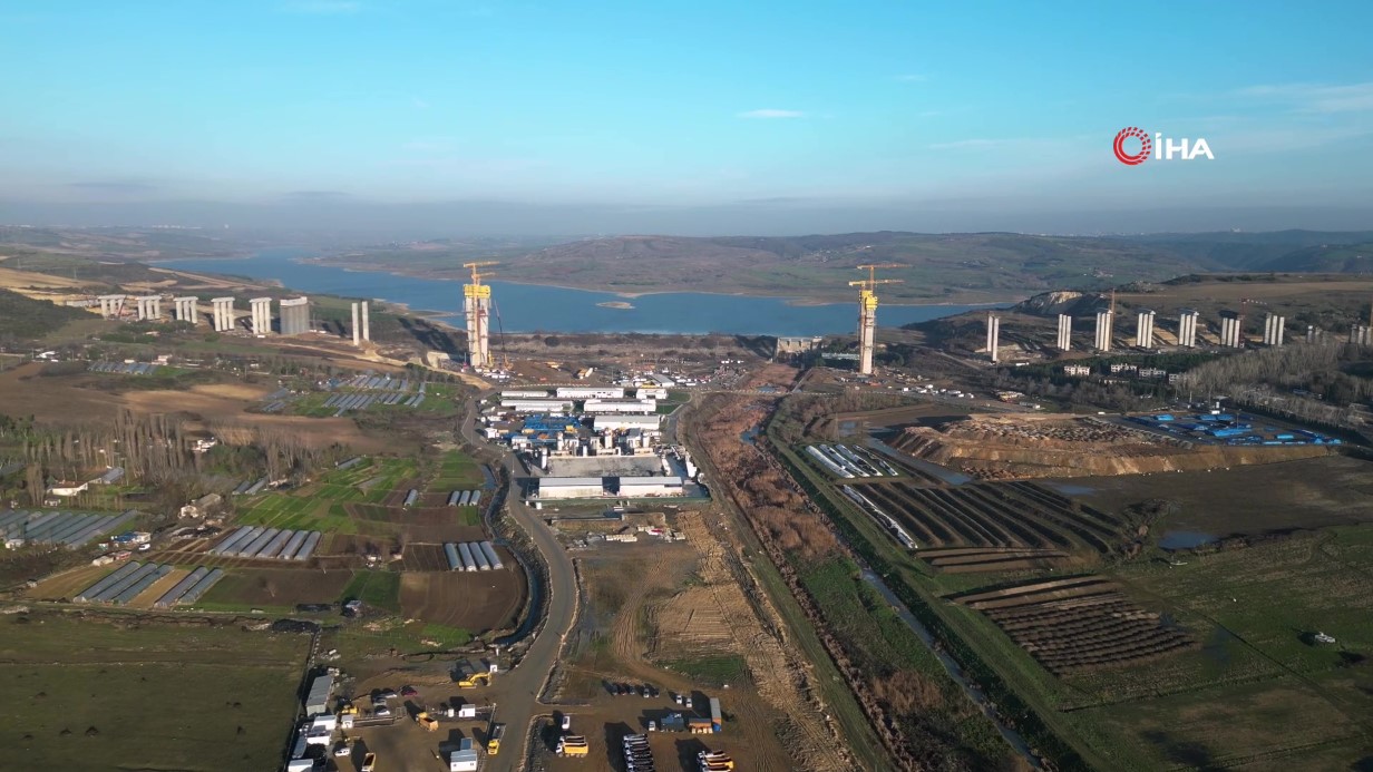 Kanal İstanbul’un ilk köprüsünün ayakları 90 metreyi aştı