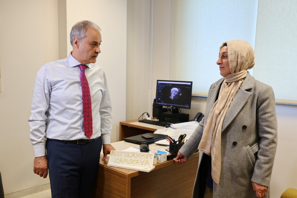 ’Ya ölürsün ya da bacağın kesilir’ dediler, nadir yapılan ameliyatla sağlığına kavuştu