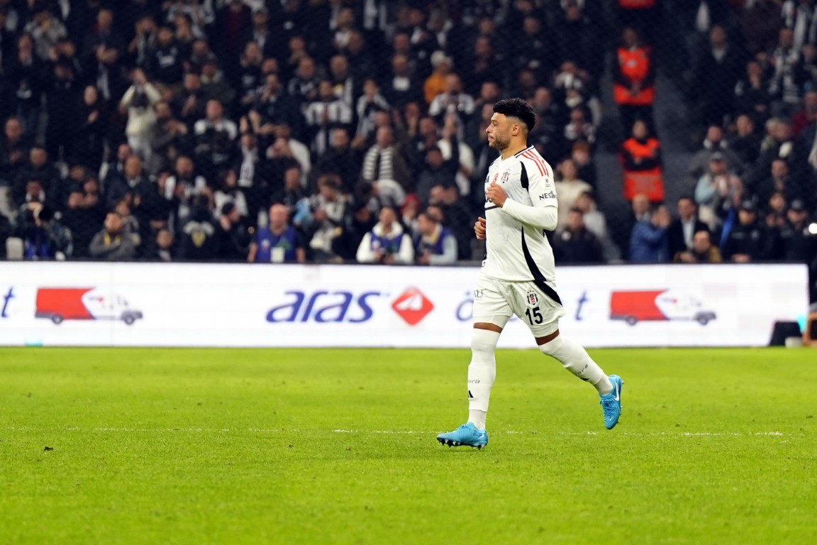 Beşiktaş önce satacak, sonra alacak