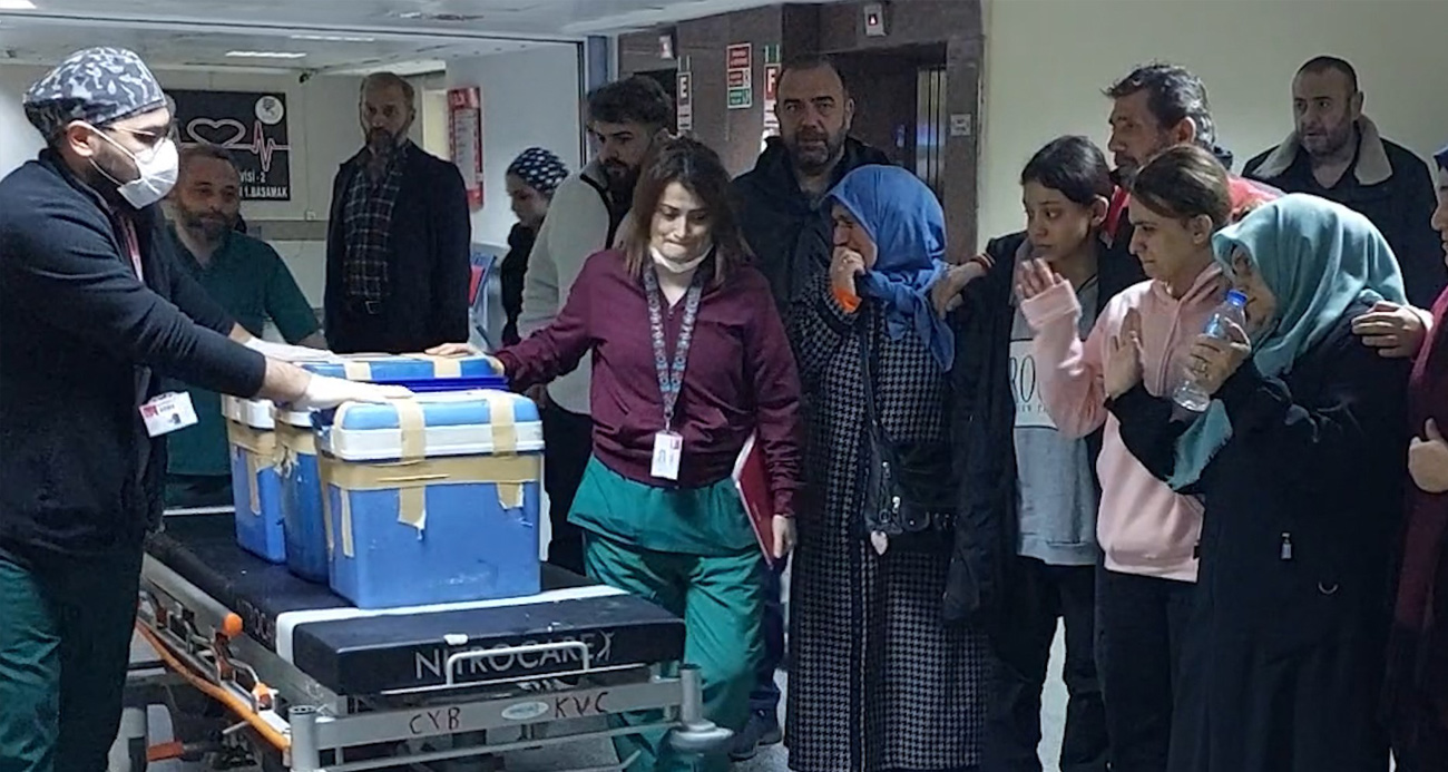 Kızlarının organlarını el sallayarak uğurladılar