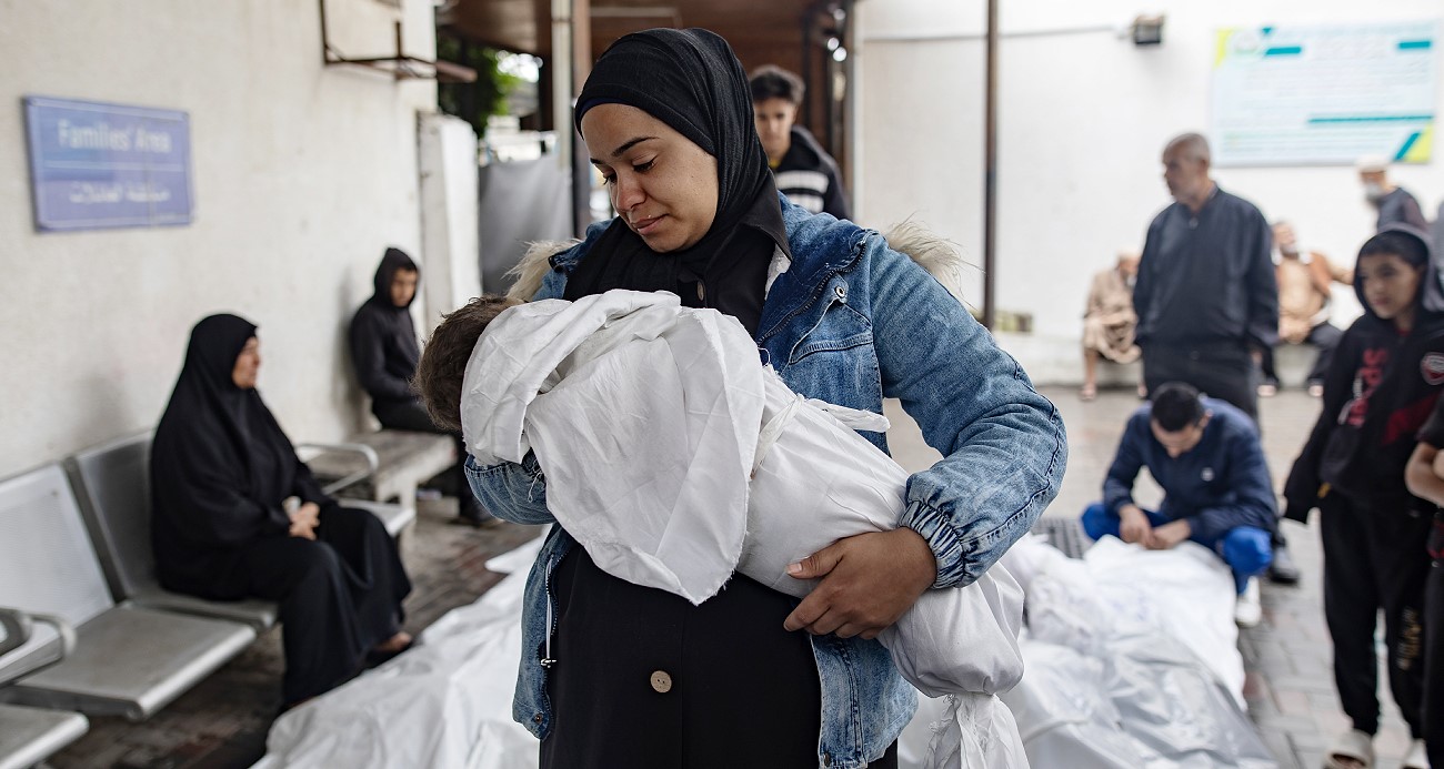 İsrail'in Gazze Şeridi'ne yönelik saldırılarında son 24 saatte 88 kişinin hayatını kaybetmesiyle toplam can kaybı 46 bin 899'a yükseldi.