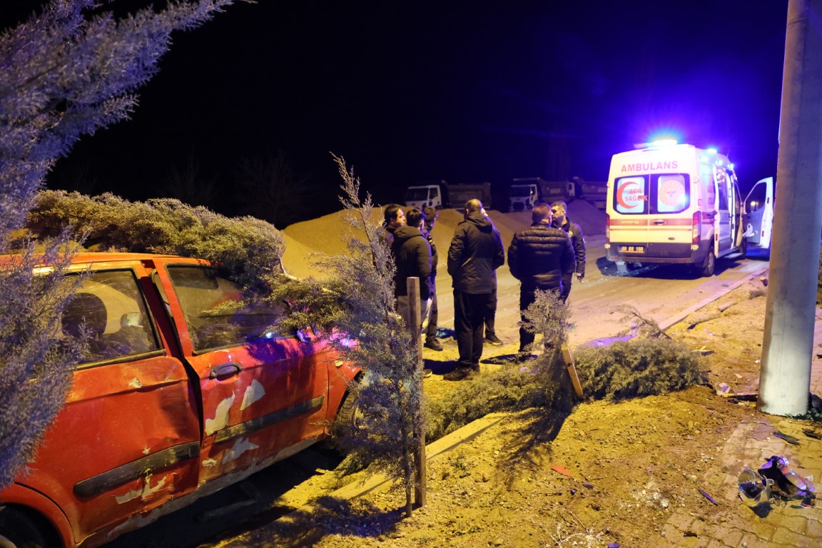 Kaza yapan alkollü sürücü, polise ecel teri döktürdü