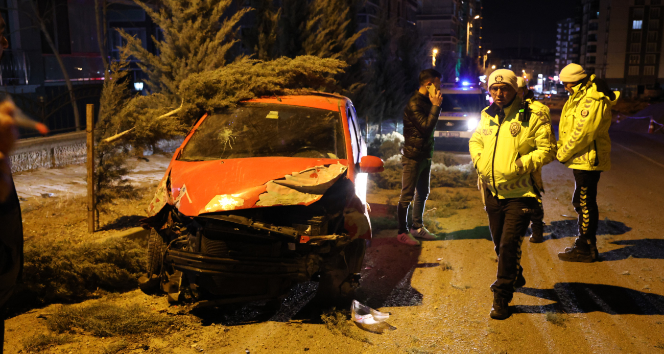 Kaza yapan alkollü sürücü, polise ecel teri döktürdü