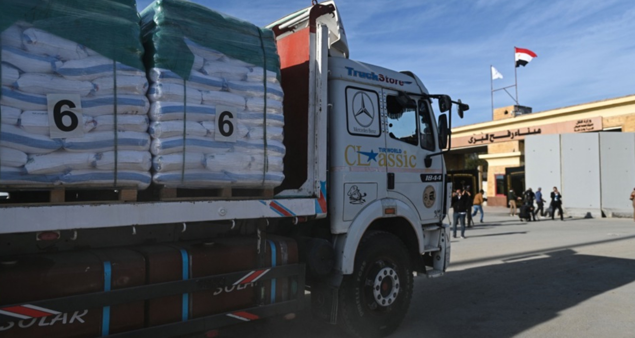 Birleşmiş Milletler (BM), ateşkesin ilk gününde 630'dan fazla insani yardım tırının Gazze Şeridi'ne geçtiğini duyurdu.