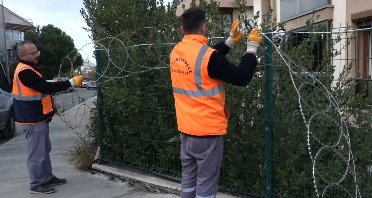 Canlıların hayatına mal olan jiletli teller kaldırılıyor