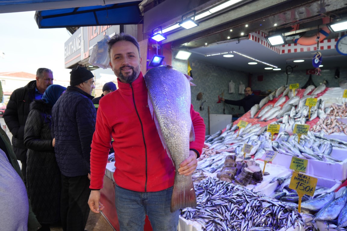 Karadeniz’de 120 santimlik dev minekop avlandı, 6 bin TL’ye satıldı