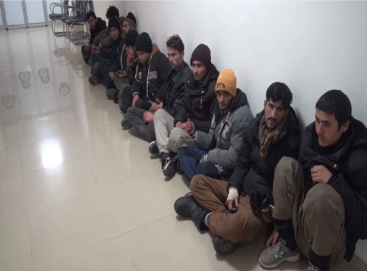 Kırşehir’de tırda 11 düzensiz göçmen yakalandı