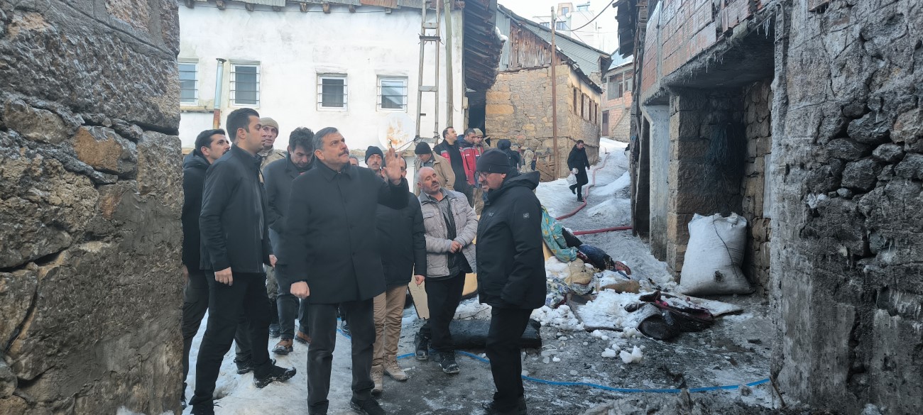 Faciayı köydeki köpekler önledi