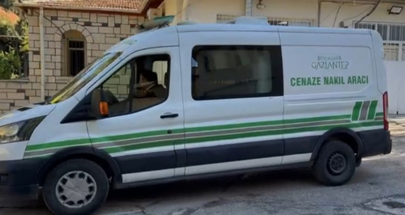 Gaziantep’te motosiklet ağaca çarptı: 2 ölü