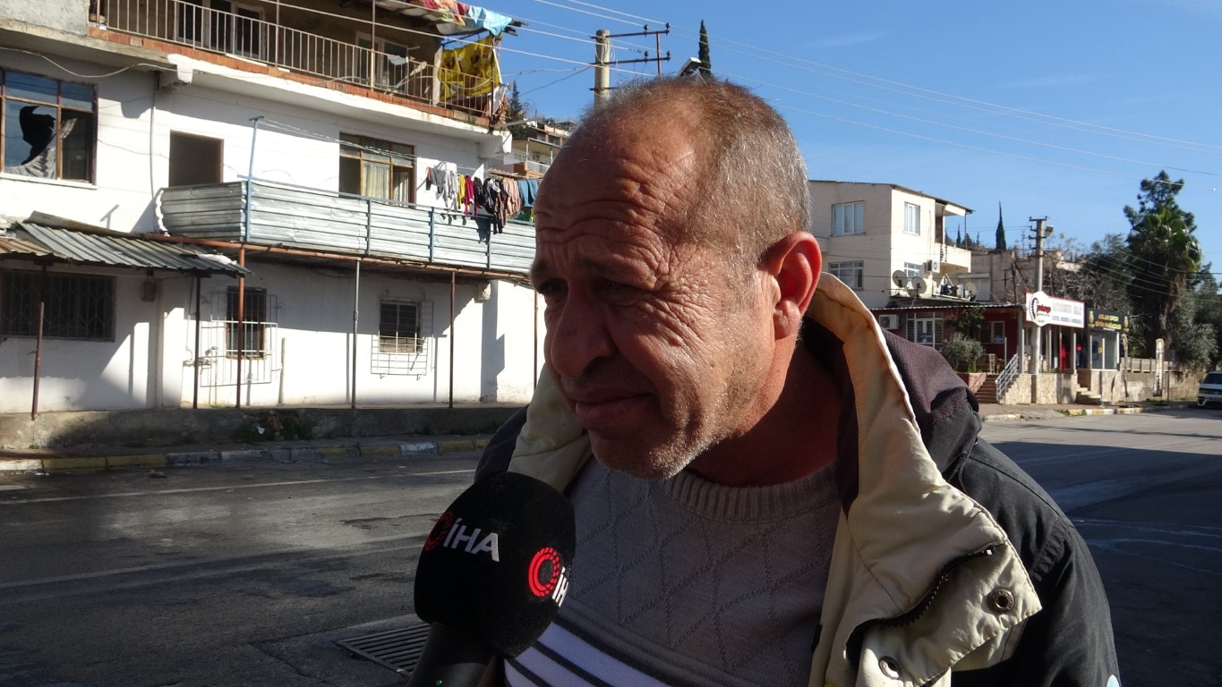 Yangından kurtarılıp ambulansa alındı, hastaneye gideceğini öğrenince 