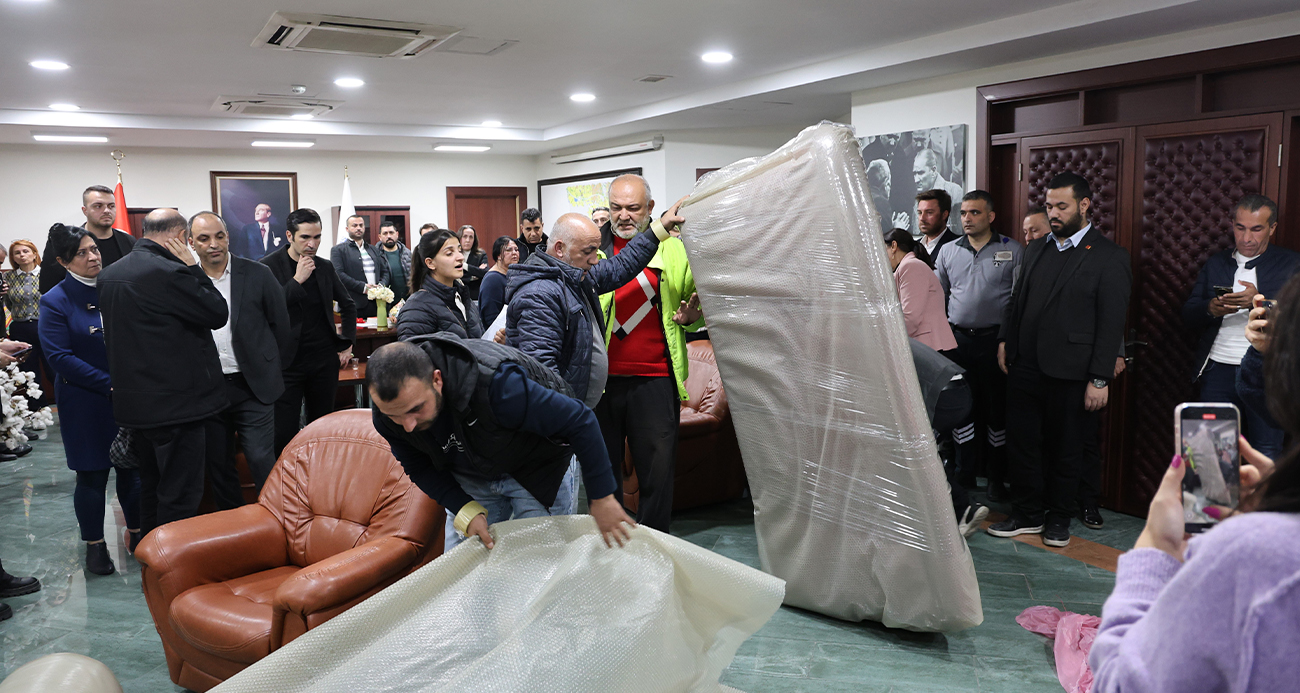 Seyhan Belediyesine haciz geldi