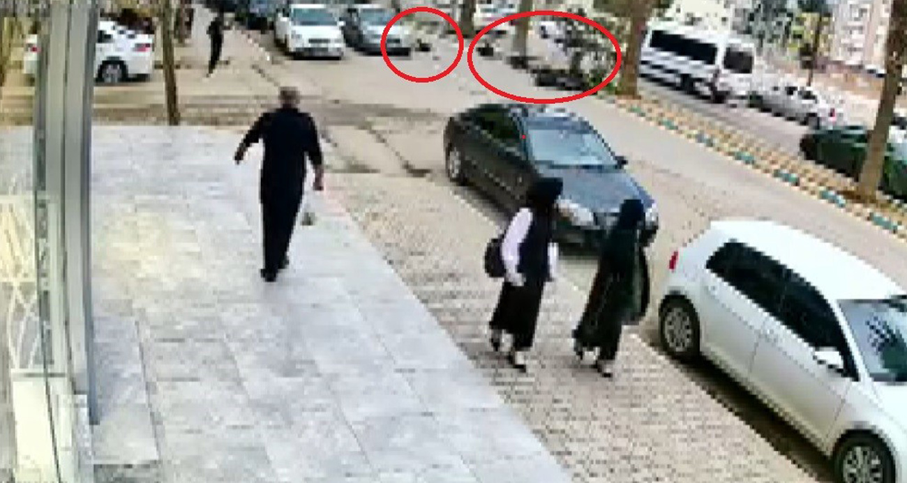 Motosiklet sürücüsü yayaya çarptı