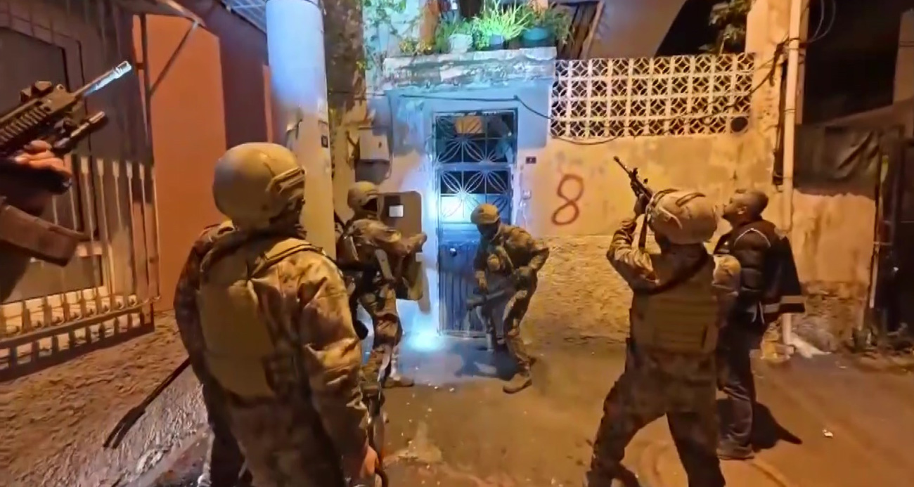 Adana’da silah kaçakçılarına şafak operasyonu: 11 şüpheli tutuklandı