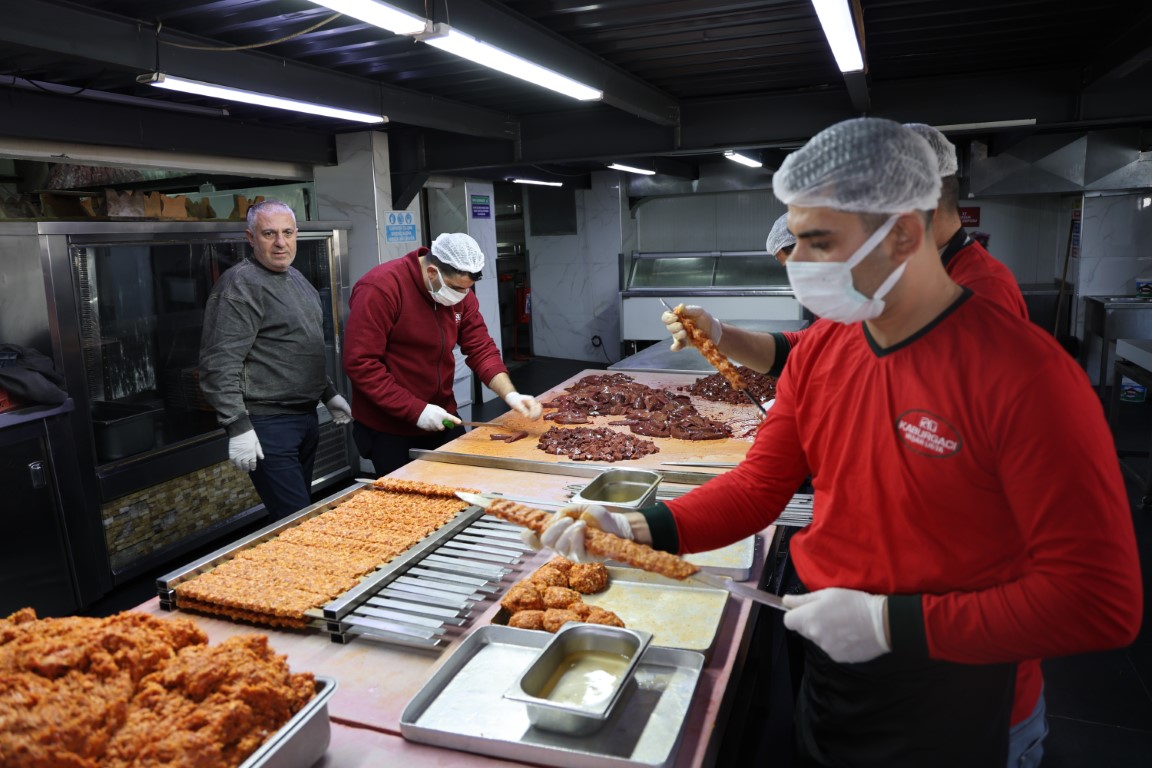 Adanalı kebapçı çapraz bulaşa karşı uyardı