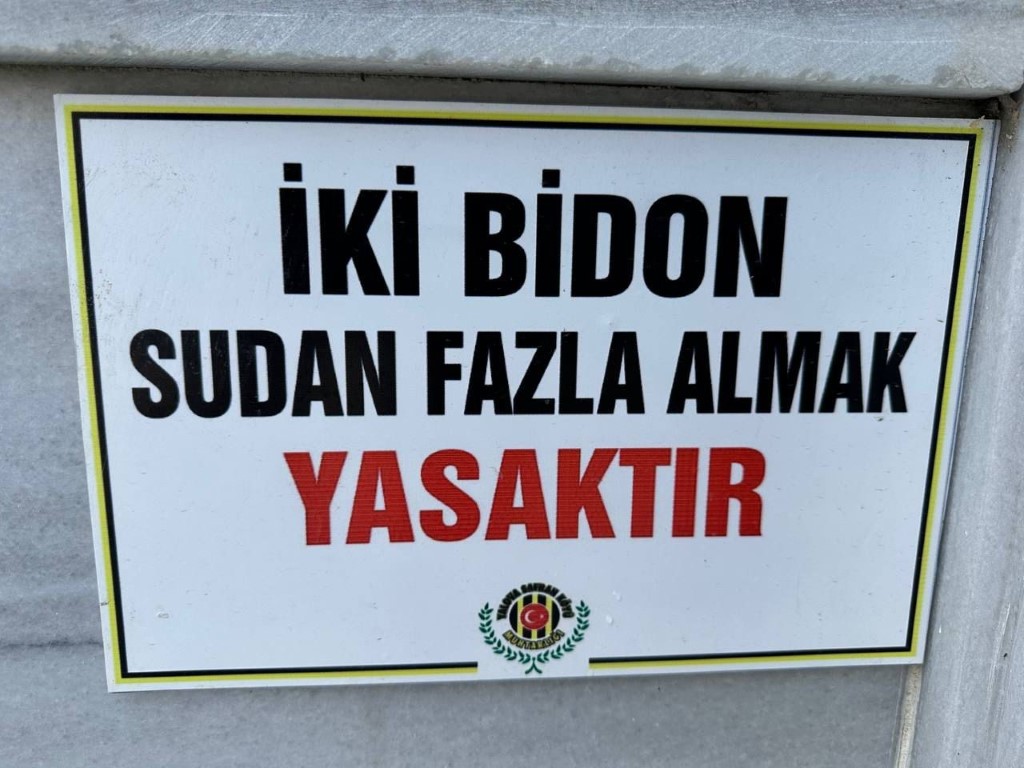 Yalova’da içme suyu köpürdü, vatandaşlar su almak için köylere koştu