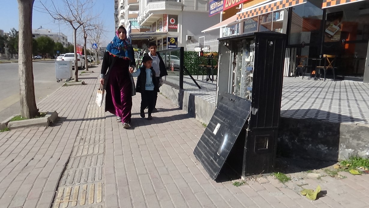 DEDAŞ’ın açık panoları tehlike saçıyor