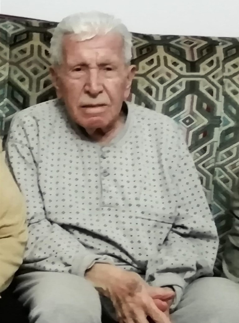 Enkazda kalan babasını iki yıldır arıyor