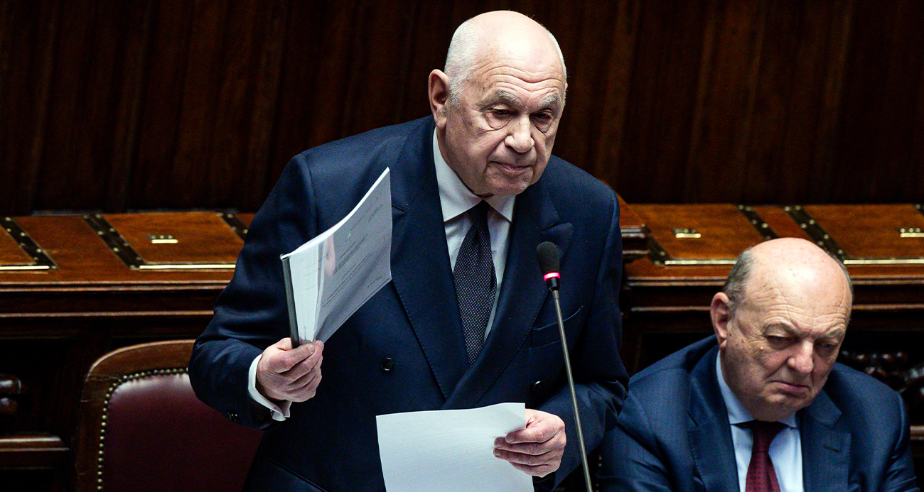 İtalya UCM'nin tutuklama emrindeki hatalar nedeniyle Libyalı savaş ağasını serbest bırakmış