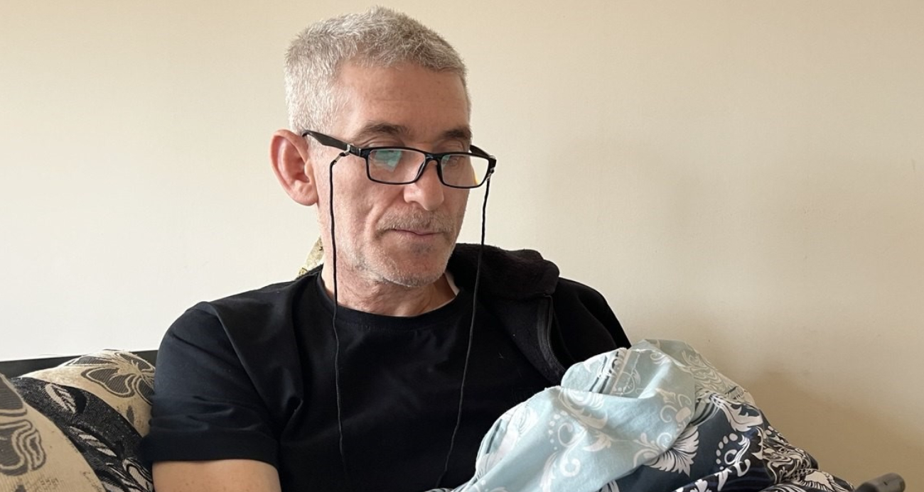 Eşini ve oğlunu depremde kaybeden babanın acısı ilk günkü gibi