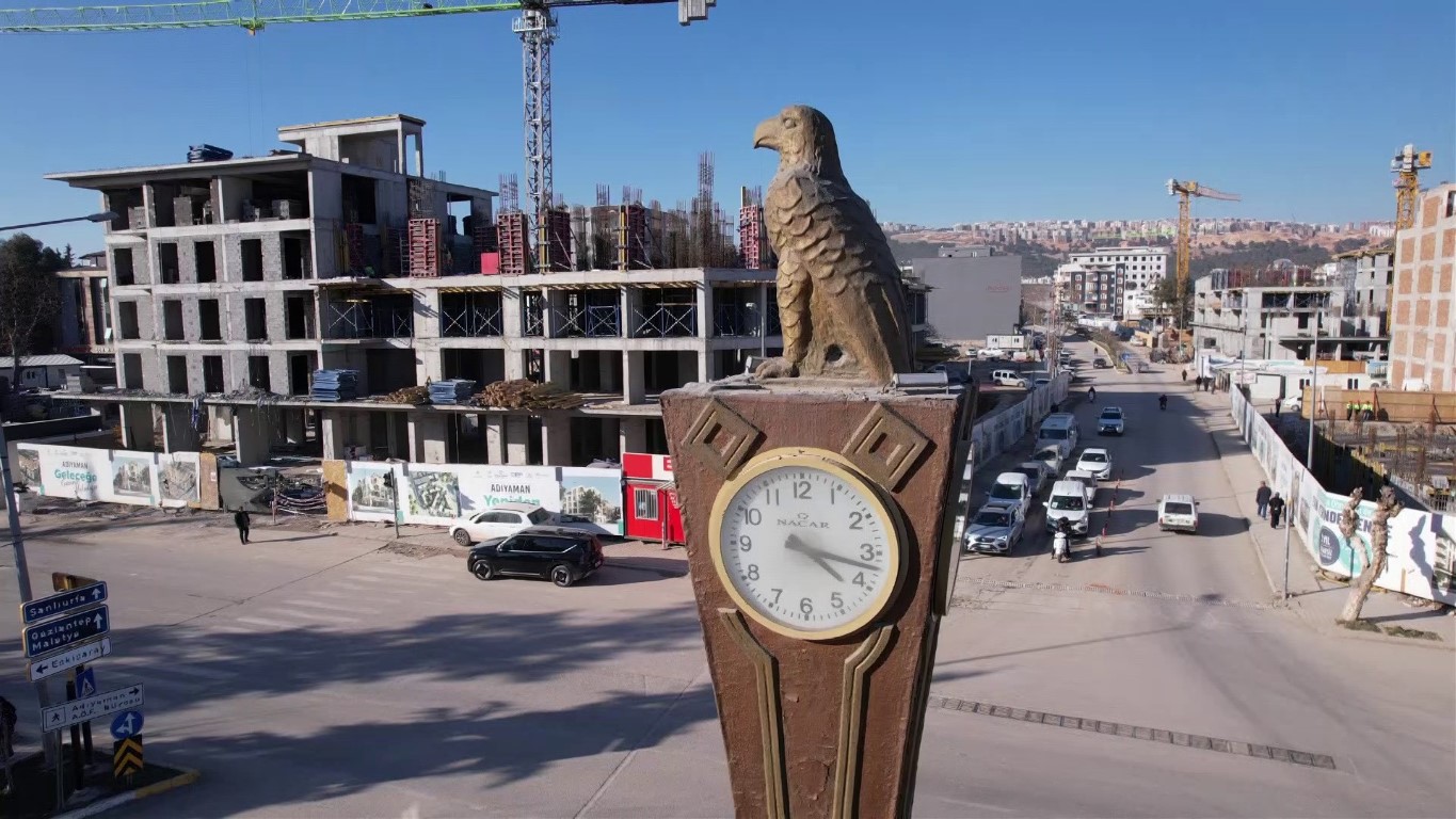 Adıyaman saat kulesi 2 yıldır 04.17’yi gösteriyor