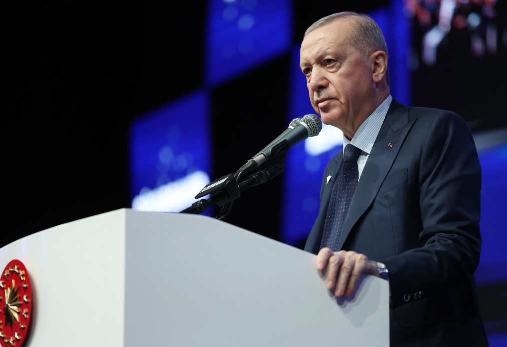 Cumhurbaşkanı Erdoğan: ''Evine girmeyen tek bir vatandaşımızı dahi bırakmayacağız''