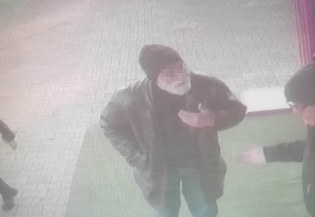 Çay satma tartışmasında çaycı büfeciyi vurdu