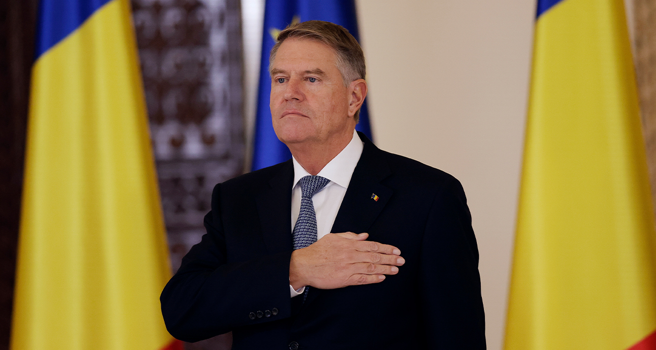 Romanya Cumhurbaşkanı Iohannis istifa etti