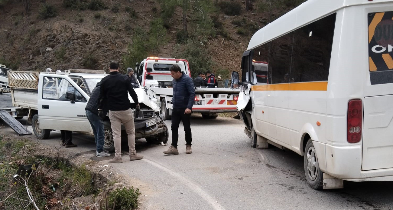 21’i öğrenci 24 yaralı!