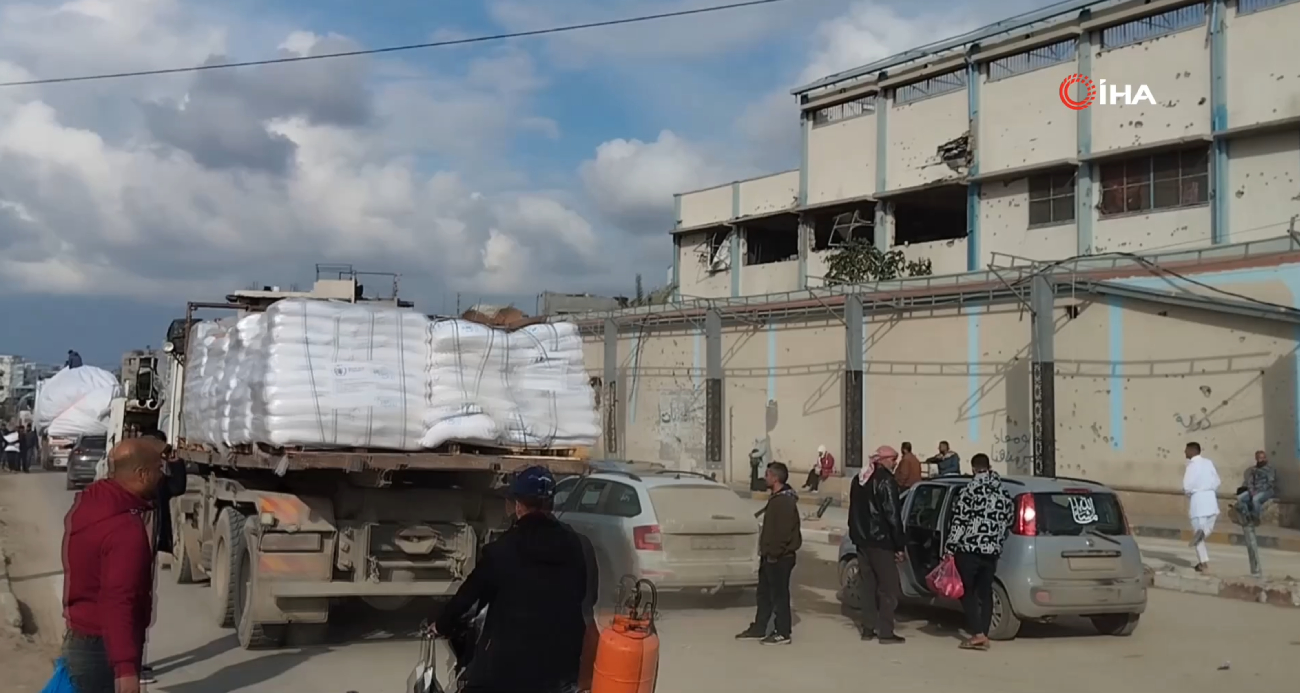 Gazze Şeridi’ne 194 yardım tırı giriş yaptı