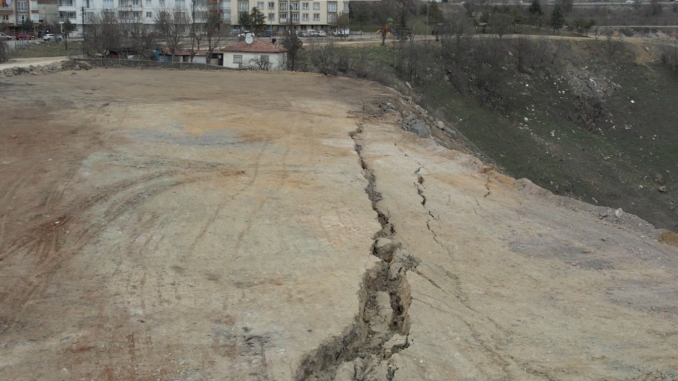 Ankara’daki deprem heyelan riskini artırdı