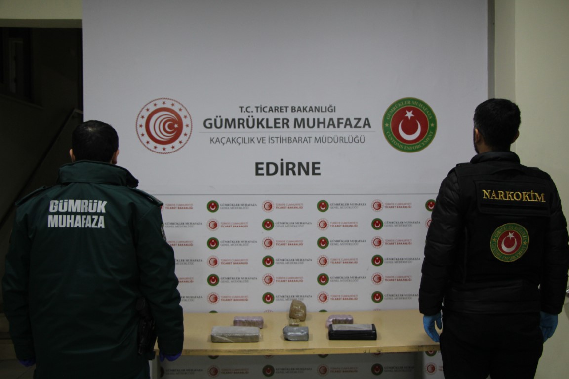 Kapıkule’de kaçakçılık operasyonu: Milyonlarca liralık uyuşturucu madde ele geçirildi