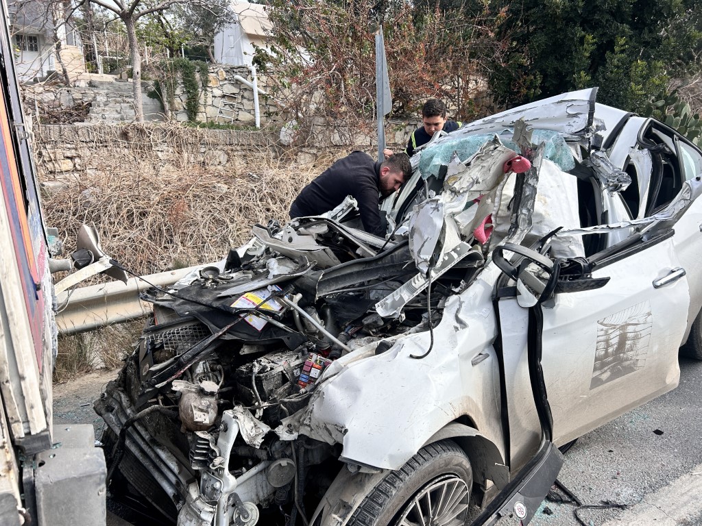 Tırla çarpışan Fiat otomobil sürücüsüne mezar oldu