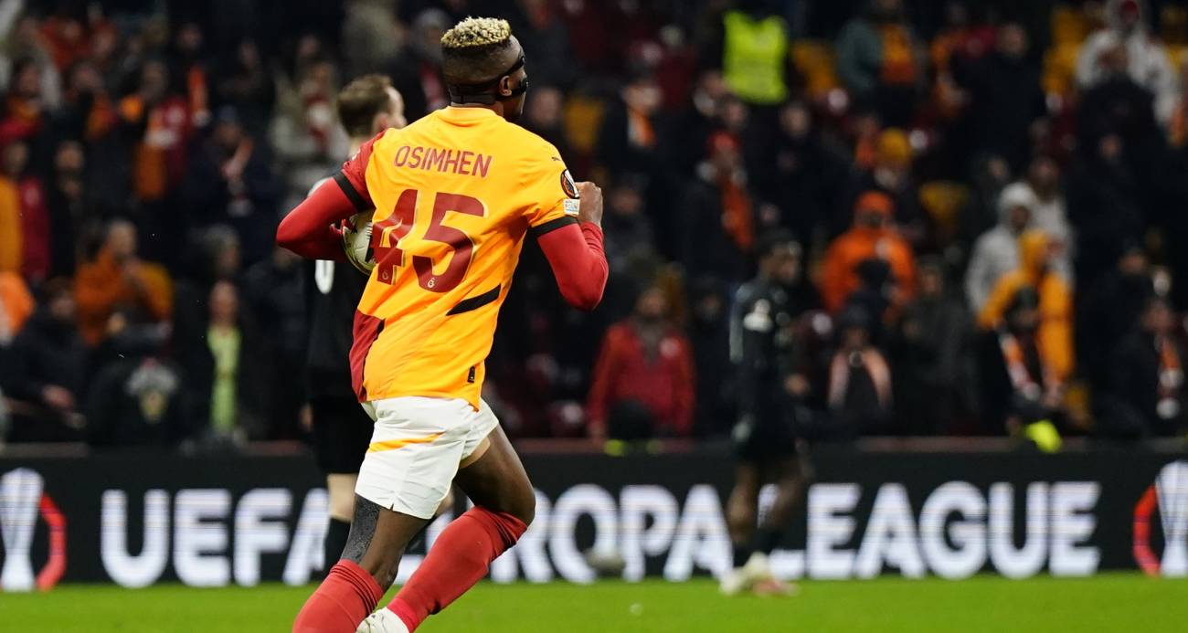 Victor Osimhen bu sezonki 20. golünü attı