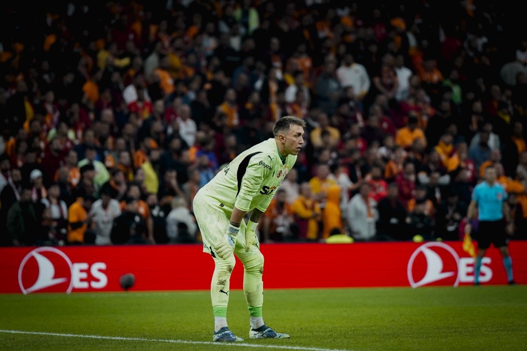 Galatasaray’da derbilerin en deneyimlisi Fernando Muslera