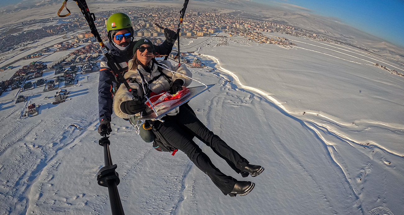 Gökyüzünde cağ kebap keyfi