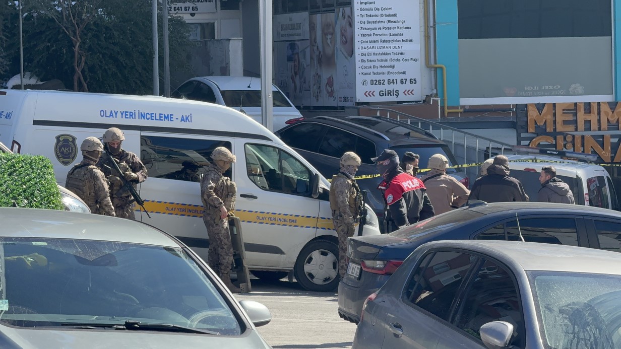 Kocaeli'de rehine krizi: 1 kişi silahla vuruldu