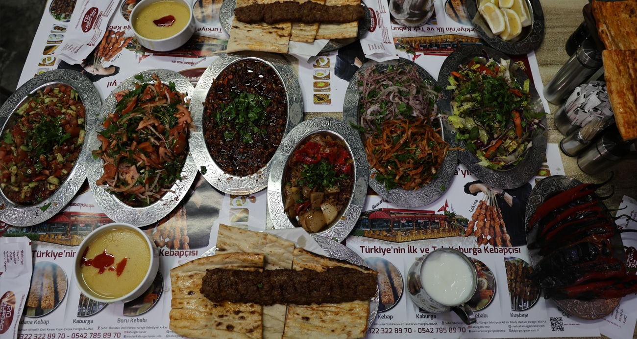 Adana Kebap, iftarda hem gözü hem de mideyi doyuracak