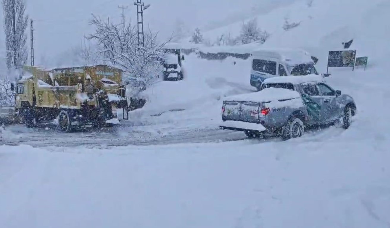 Artvin’de kar kalınlığı 2 metreyi aştı