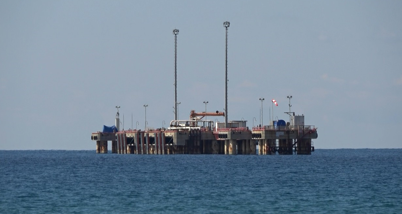 Alanya’da turizmcilerden Aytemiz’e ait akaryakıt dolum tesisine olumlu ÇED raporu verilmesine tepki