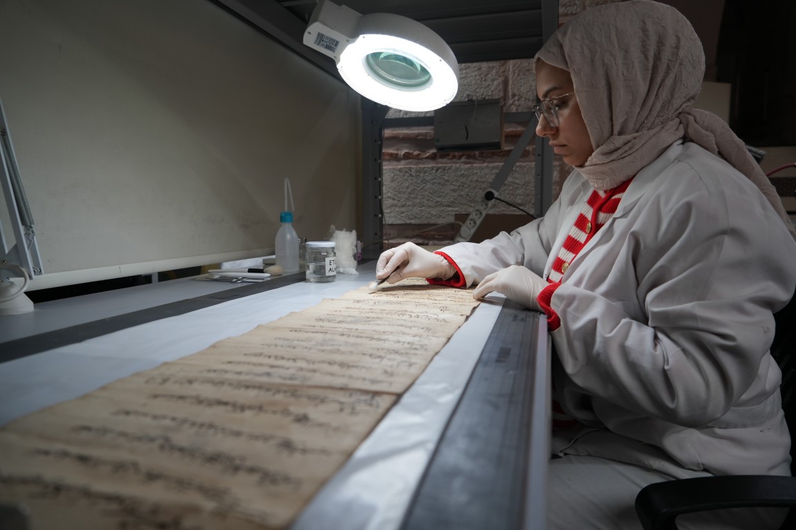 600 yıllık Kuran-ı Kerim'in restorasyonunda sona gelindi