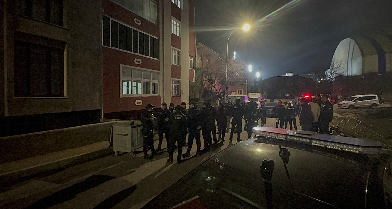 Çocukların tartışmasına aileler de dahil oldu: Kavgada silah ve sopalar konuştu