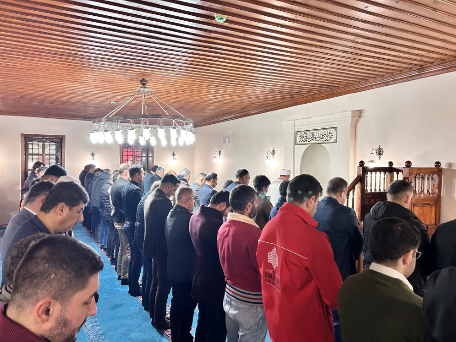Sultan 2. Abdülhamid Han tarafından yaptırılan Nardüzü Camii, restorasyon çalışmalarının tamamlanmasıyla ibadete açıldı